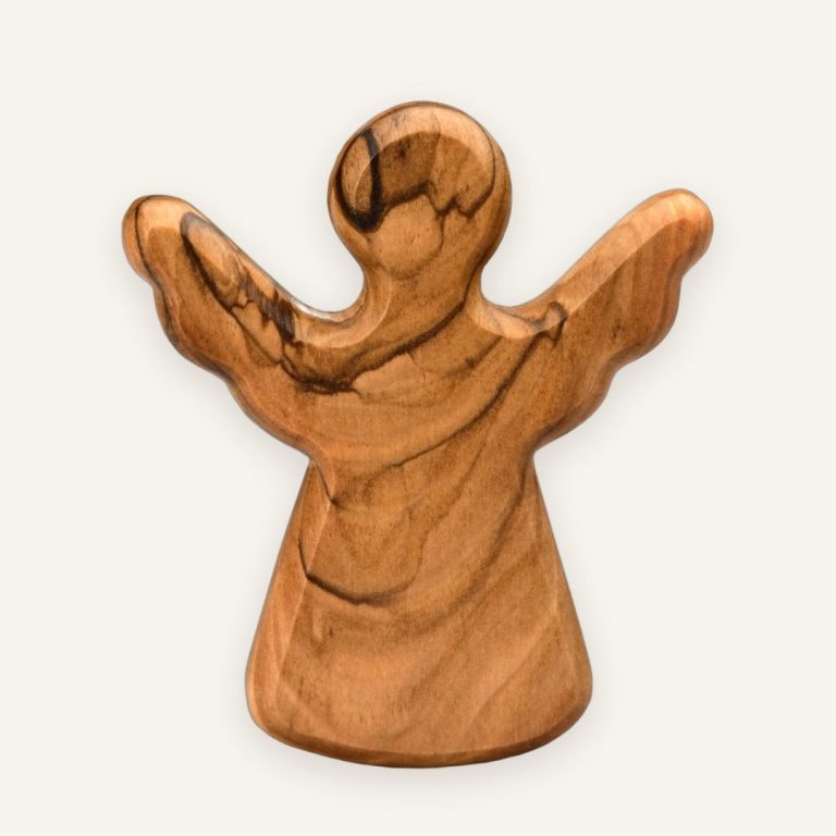 Schutzengel aus Olivenholz – kleines Taufgeschenk zum Festhalten