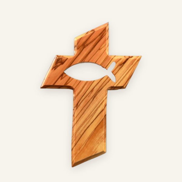 Olivenholz-Kreuz mit ausgeschnittenem Fisch als Taufsymbol