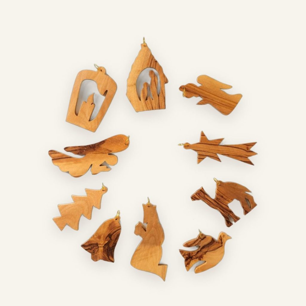 Weihnachts-Anhänger aus Olivenholz, 10er-Set – Baumschmuck