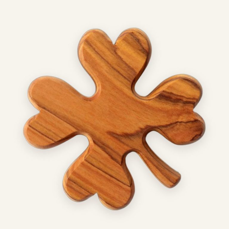 Kleeblatt-Handschmeichler aus Olivenholz – Glücksbringer